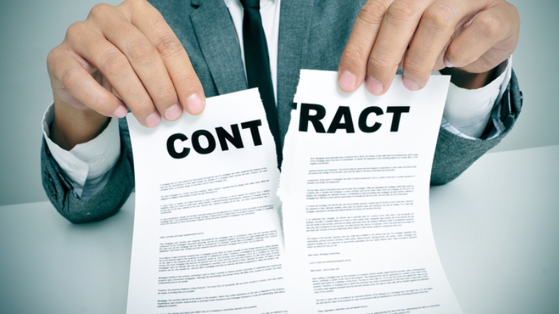 Tenant's Rights When a Landlord Breaks the Rental Lease Agreement